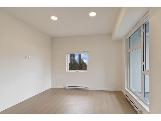 Photo - 10828-1139A 139a St Unit W303