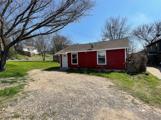 Photo - 1041 Lott Ave