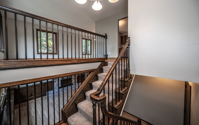 Photo - 16169 2nd St N