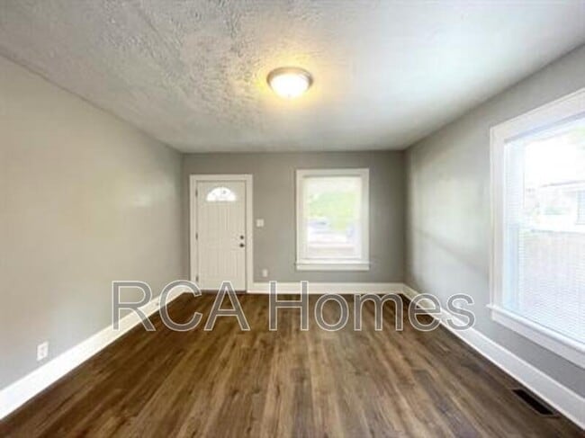 Photo - 1036 Nelson Ave