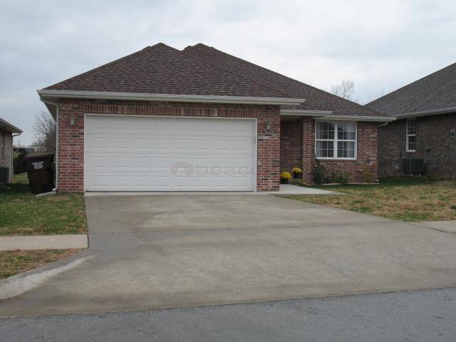 All brick SE Springfield home for lease - All brick SE Springfield home for lease