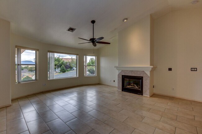 8381 E Hopi Cir