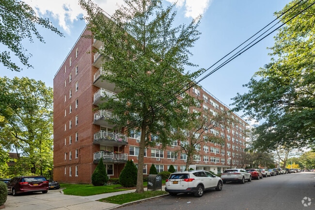 Coronet Hall - Coronet Hall Apartments