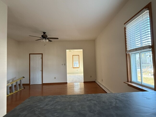 Photo - 23 N Main St