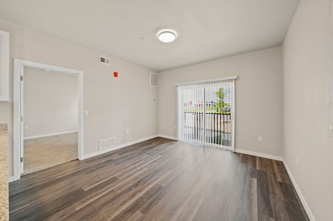 Holmes Corner Apartments