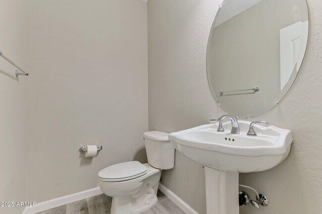 Photo - 6710 E University Dr