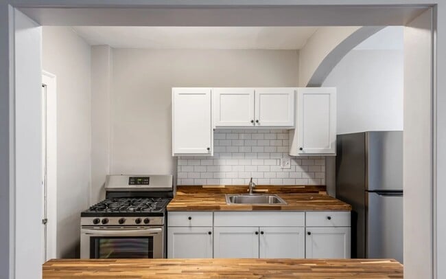 Photo - Clifton Lake Apartments