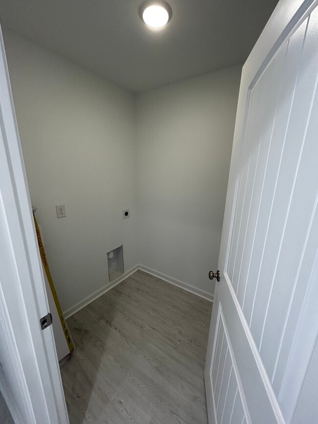 Photo - 171 Charter Dr