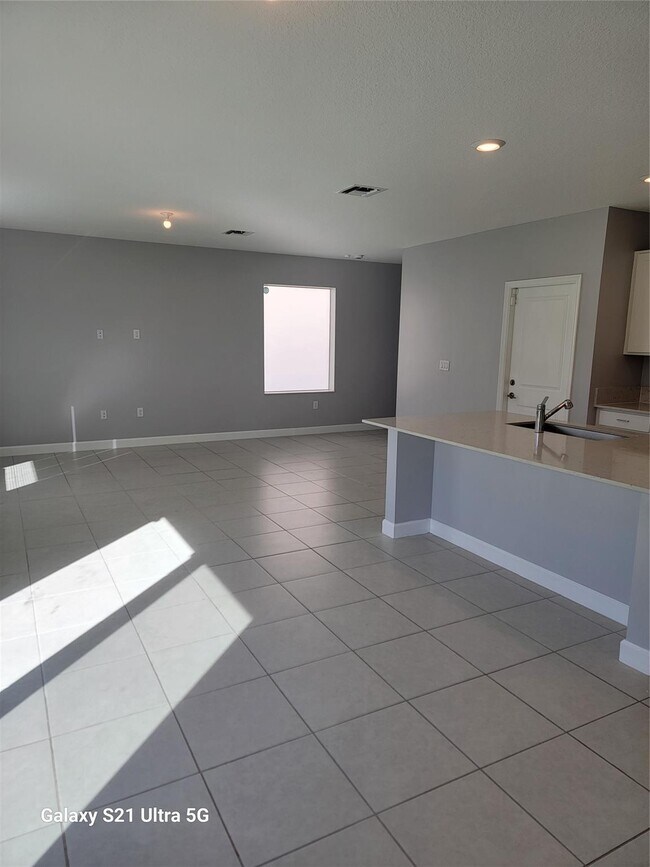 4518 Dow Ln