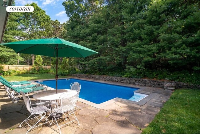 Photo - 7 Addie Conklin Ln