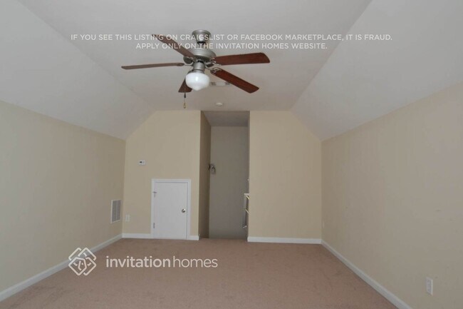 Photo - 720 Lavender Ln