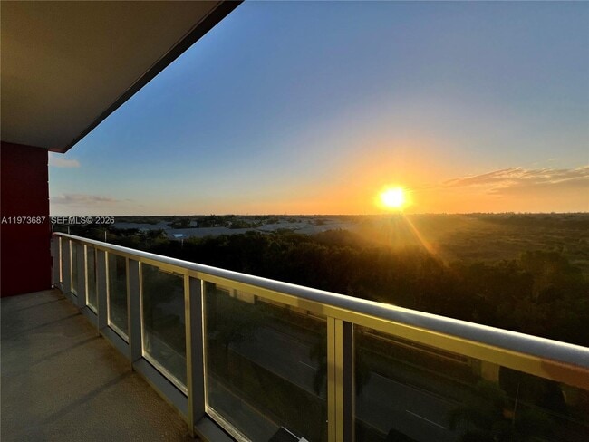 Building Photo - 7751 NW 107th Ave Unit 612