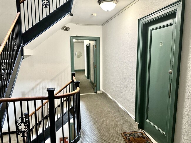 Photo - 48 Strathmore Rd Unit 23