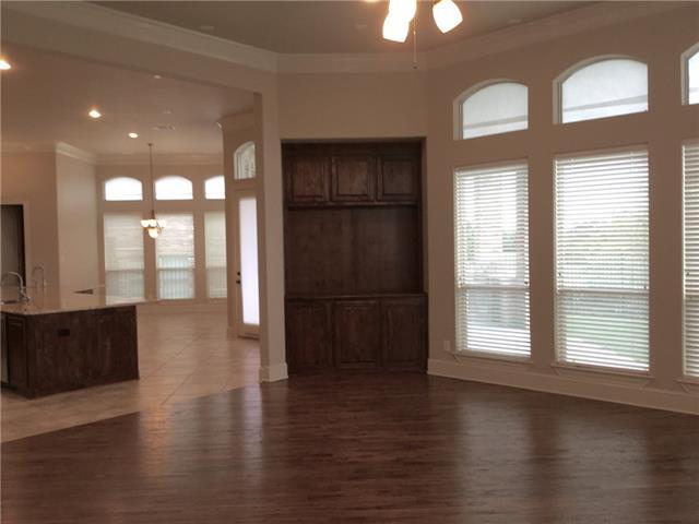 Photo - 1115 Navarro Dr