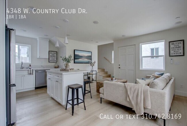 4348 Country Club Dr