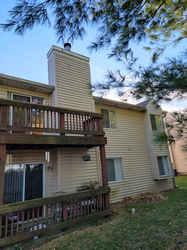 Photo - All Electric Second Floor Garden Condo for Rent in Wildwood Unidad D