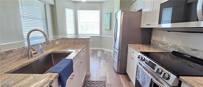 Photo - 16635 Lake Cir Dr Unidad 612