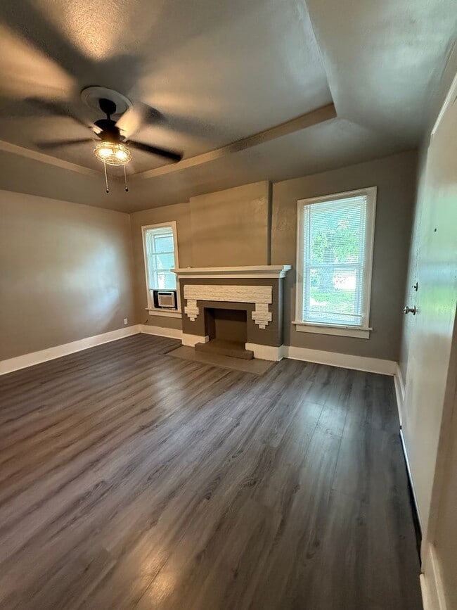 2434 NW 12th - Duplex - 2434 NW 12th - Duplex Apartment Unit 2432