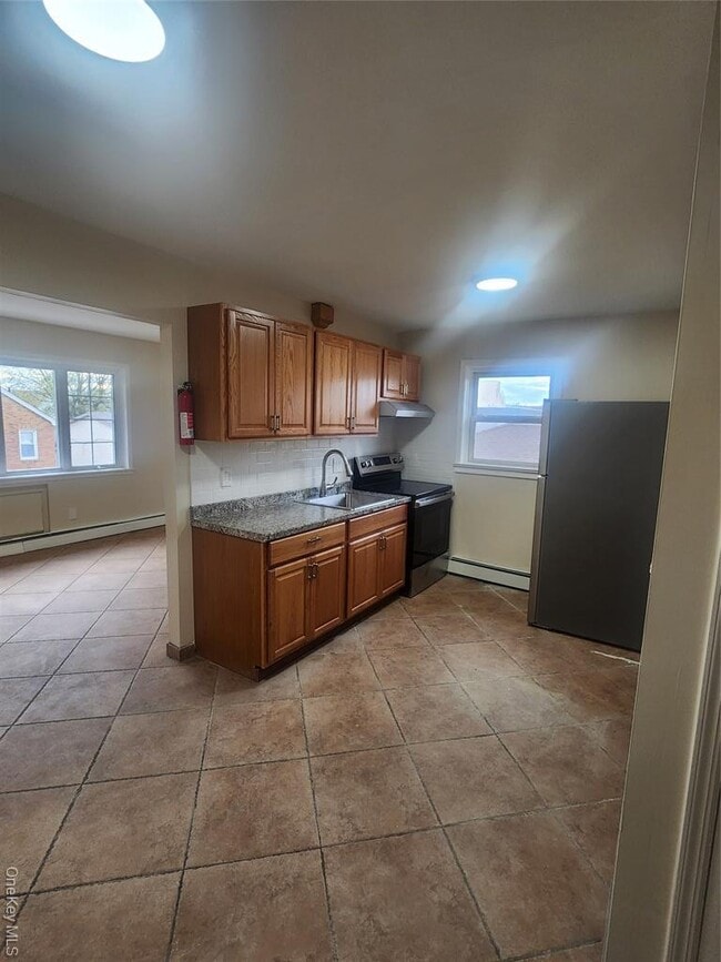 Photo - 101-27 92nd St