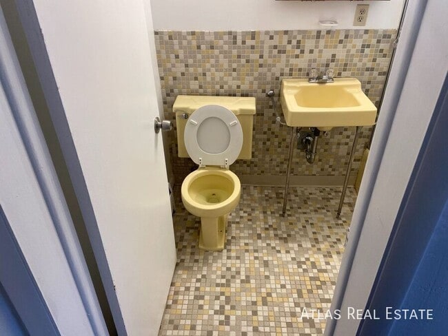 Photo - 831 E San Miguel St