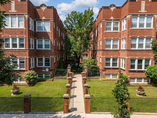 Building Photo - 4442 N Beacon St Unit 2 Rental