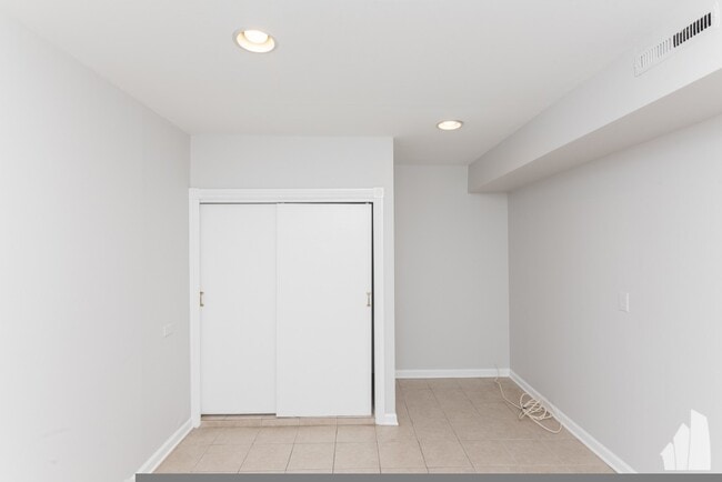 Photo - 1944 N Bissell St Unit G