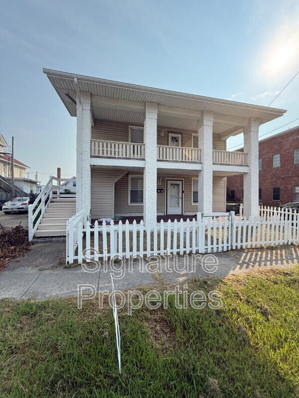 Photo - 180 W Balview Ave Unit B