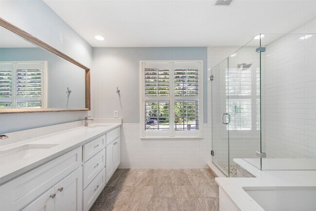 Photo - 77 Sugar Grove Ct