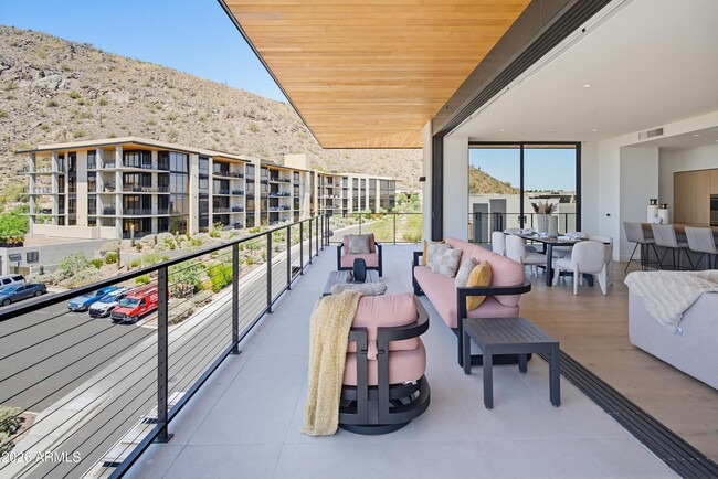 Photo - 4849 N Camelback Rdg Dr Unit B405