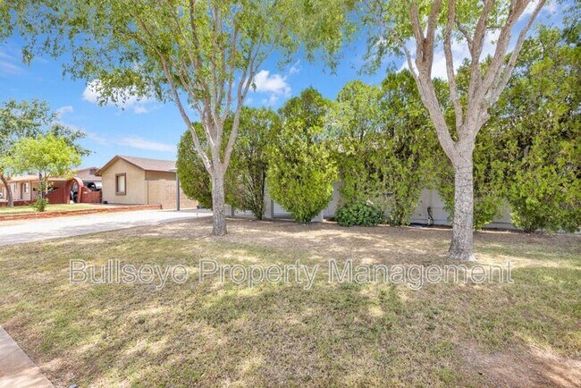 Photo - 13811 N 37th Way