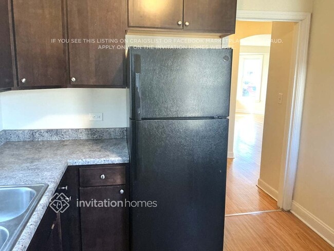 Photo - 8035 S Richmond St