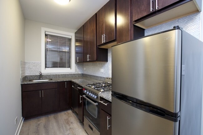 Photo - 436 W Belden Ave Unidad 302C