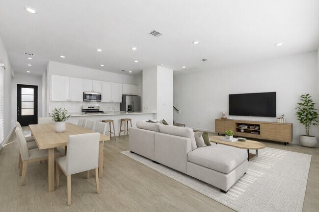 Building Photo - 2206 Via Isa Ln