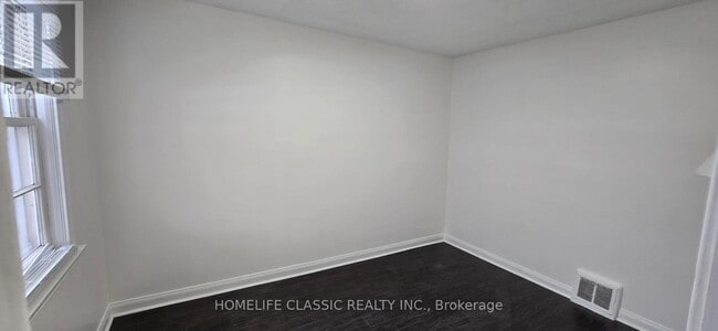 Photo - 589 St Germain Ave