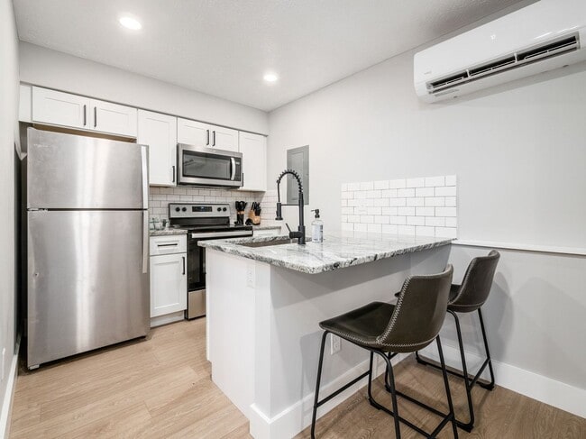 Photo - 494 Forest St