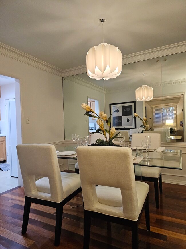 Photo - 342 N Oakhurst Dr