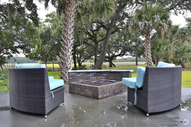 Oasis at West Ashley