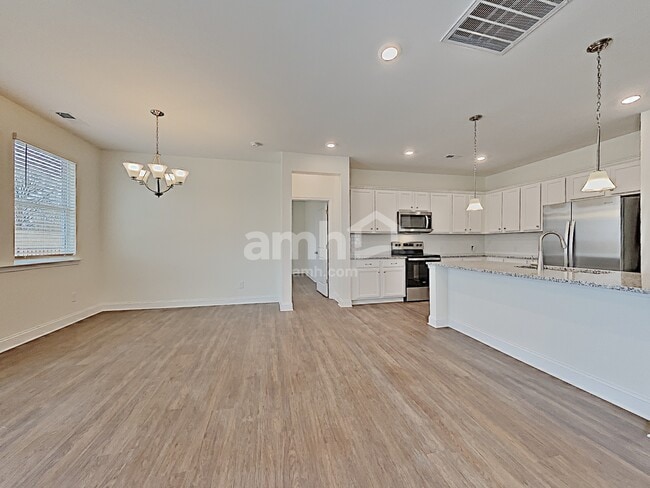 Photo - 125 Everett Park Dr