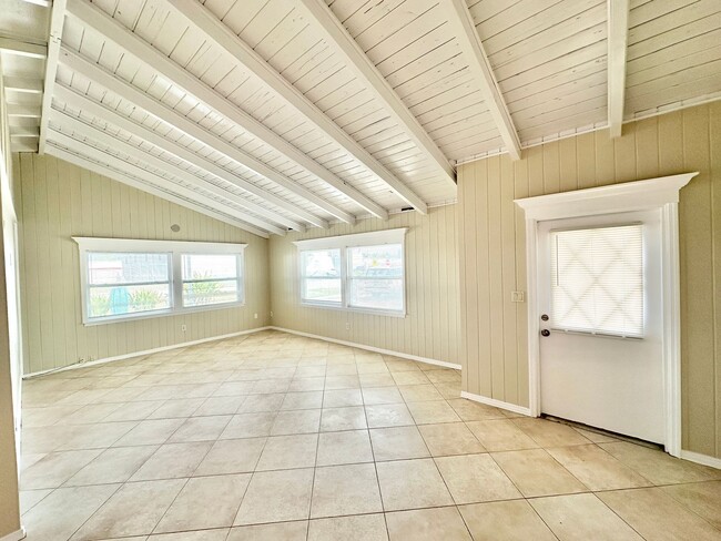 Photo - ** 3 BED / 2 BATH SINGLE FAMILY ** ANNUAL ** NAPLES GARDENS **