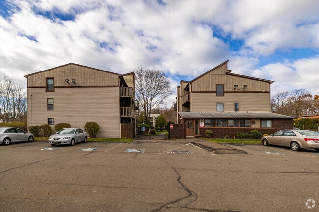 Photo - Breezewood Condominiums