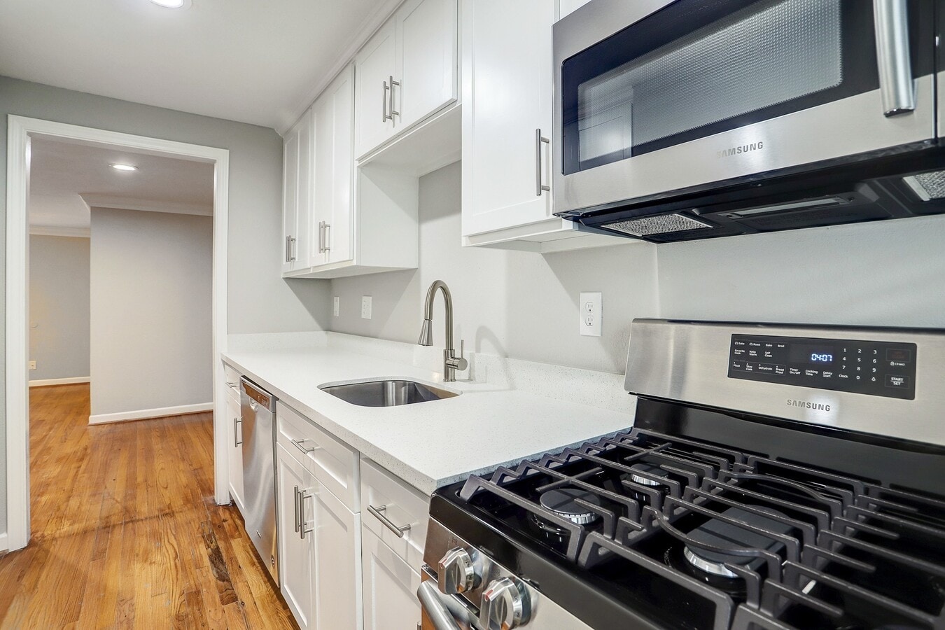 Photo - 2647 Greenbriar Dr Unit 4