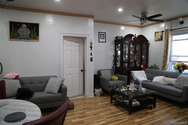 Photo - 93-07 123rd St