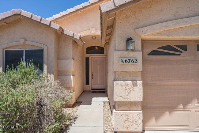 6762 W Del Mar Ln