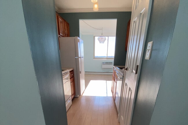 Photo - 1000 River Rd Unit 9G