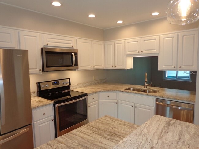 Photo - Shadowlawn - Shadow Cove Condominiums