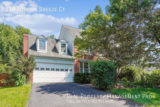 Photo - 810 Autumn Breeze Ct House