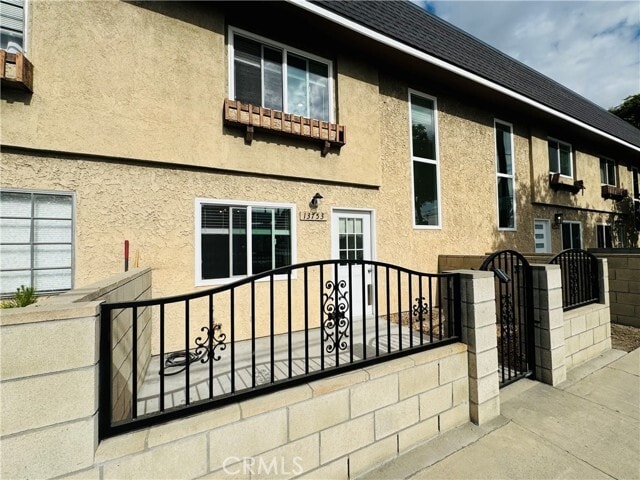 Photo - 13753 Los Angeles St