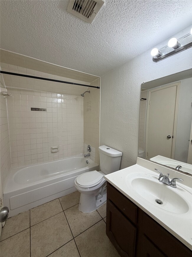 Photo - 7841 Green Lawn Dr Unit 7841