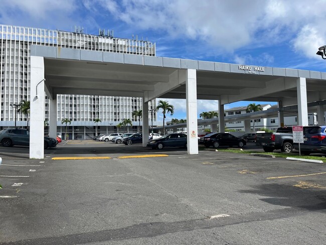 Building Photo - Haiku Hale - 3 bedroom upgraded Unit C603