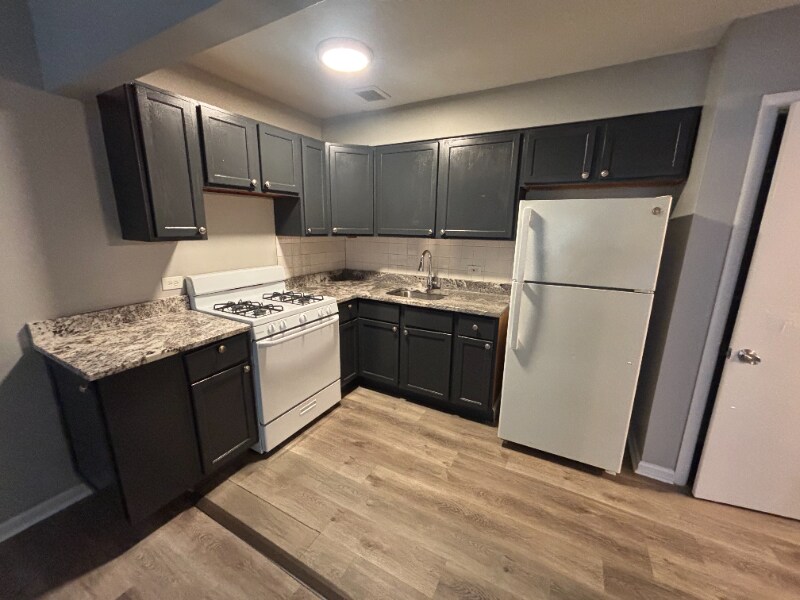 Photo - 3331 Commercial Ave Apartment Unit 22